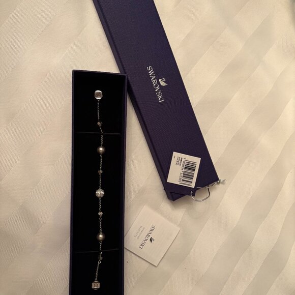 Elegant Swarovski Bracelet - 75$ OBO - Picture 2 of 5